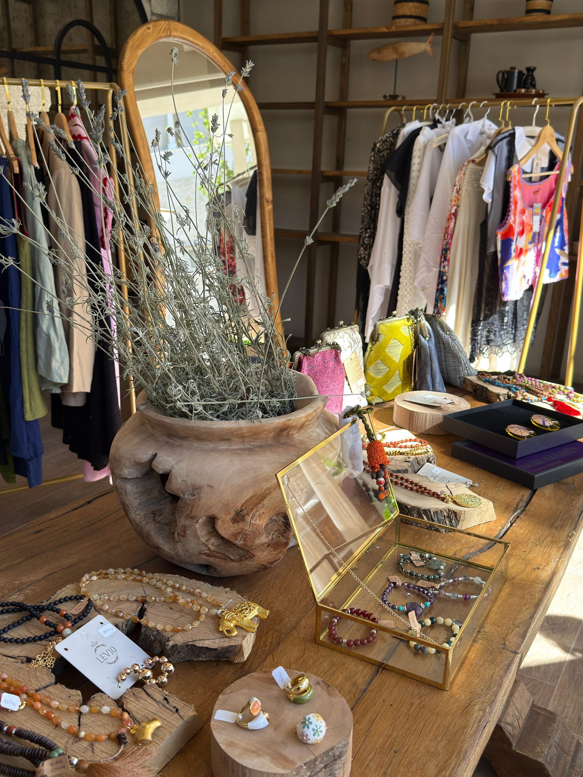 Viento Collection