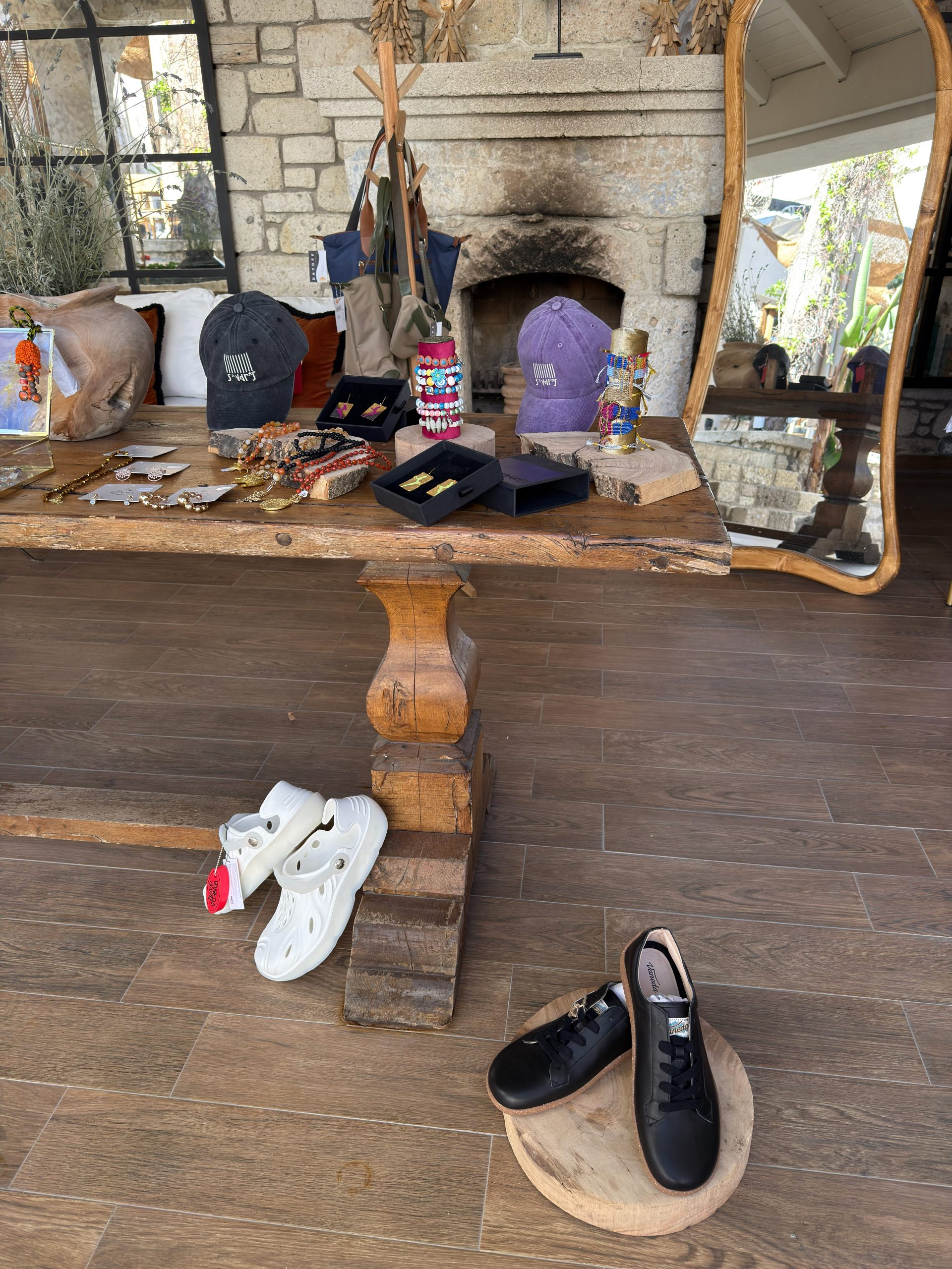 Viento Collection