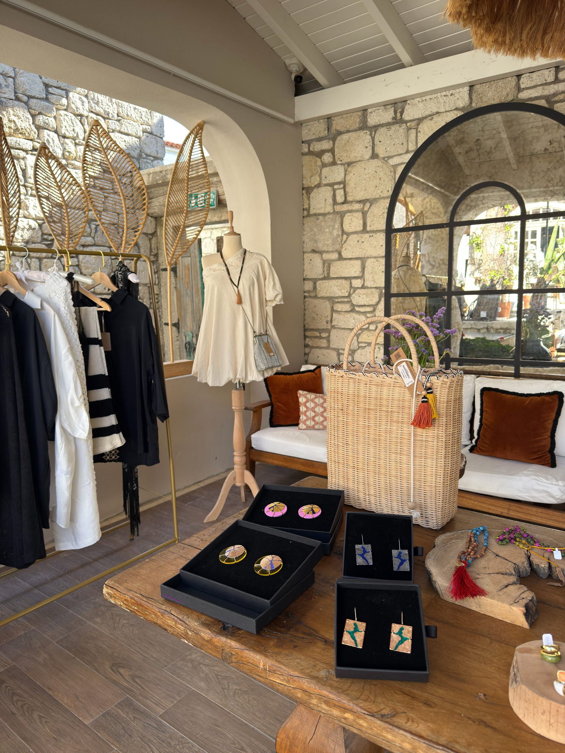 Viento Collection